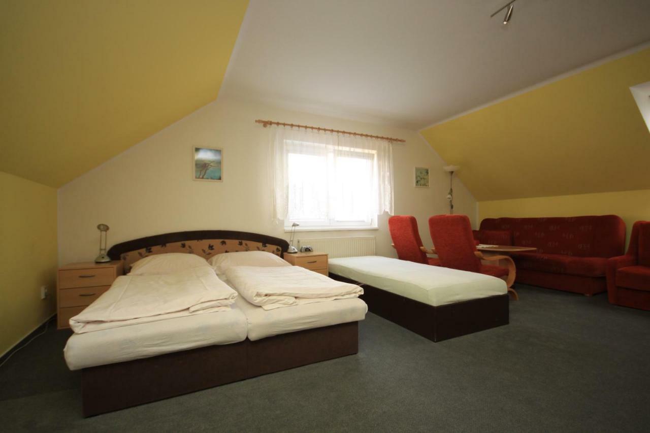 Apartman Pod Cernou Horou Rožnov pod Radhoštěm Exterior foto